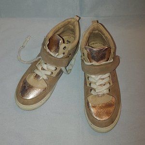 High top tennis shoes